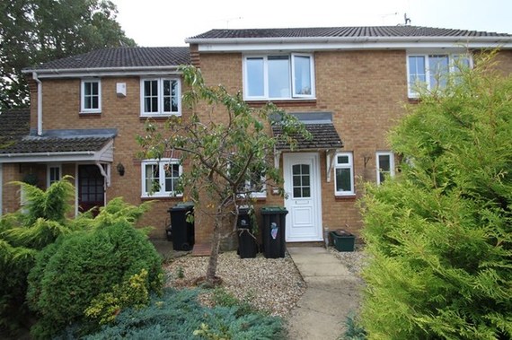 2 bedroom Property t...